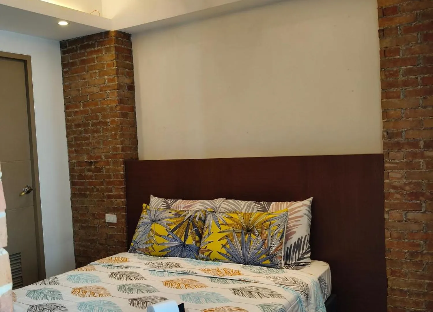 Across Airport Hotel 7D By Ldn Manila Philippines